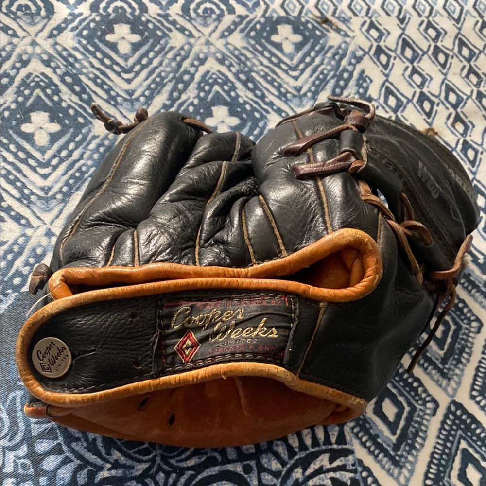 Vintage Black Leather Cooper Weeks Limited Baseball Glove
